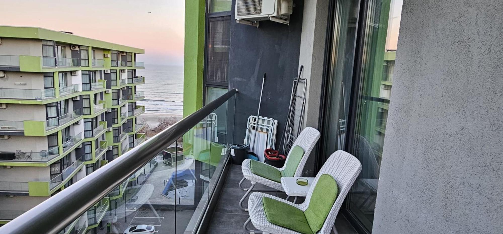 Luxury Suite Alezzi Beach Apartment Piscina Incalzita Sauna Jacuzzi Parking Navodari Exterior photo